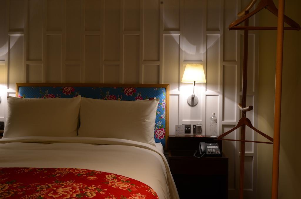 Reddot Hotel Taichung Buitenkant foto