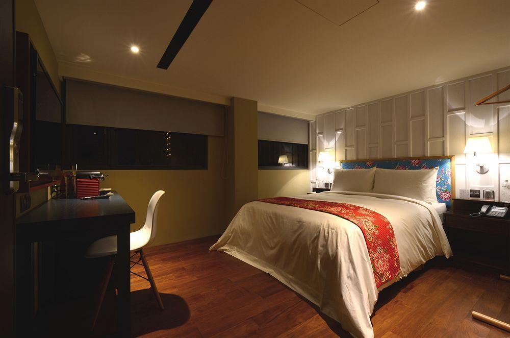 Reddot Hotel Taichung Buitenkant foto