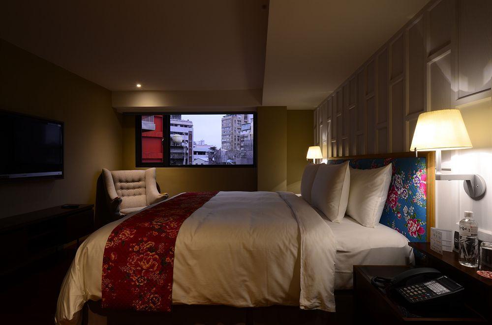 Reddot Hotel Taichung Buitenkant foto