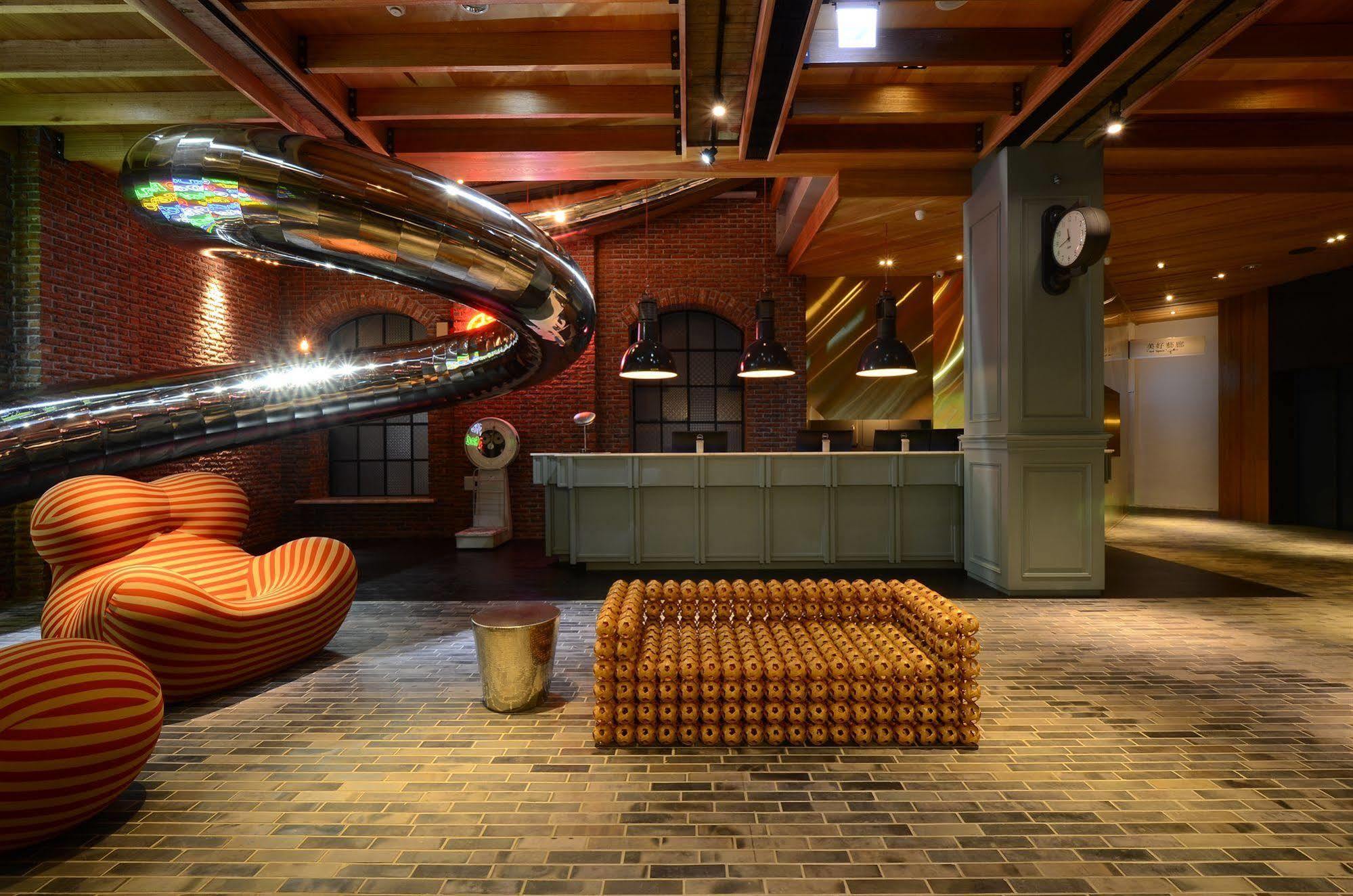 Reddot Hotel Taichung Buitenkant foto