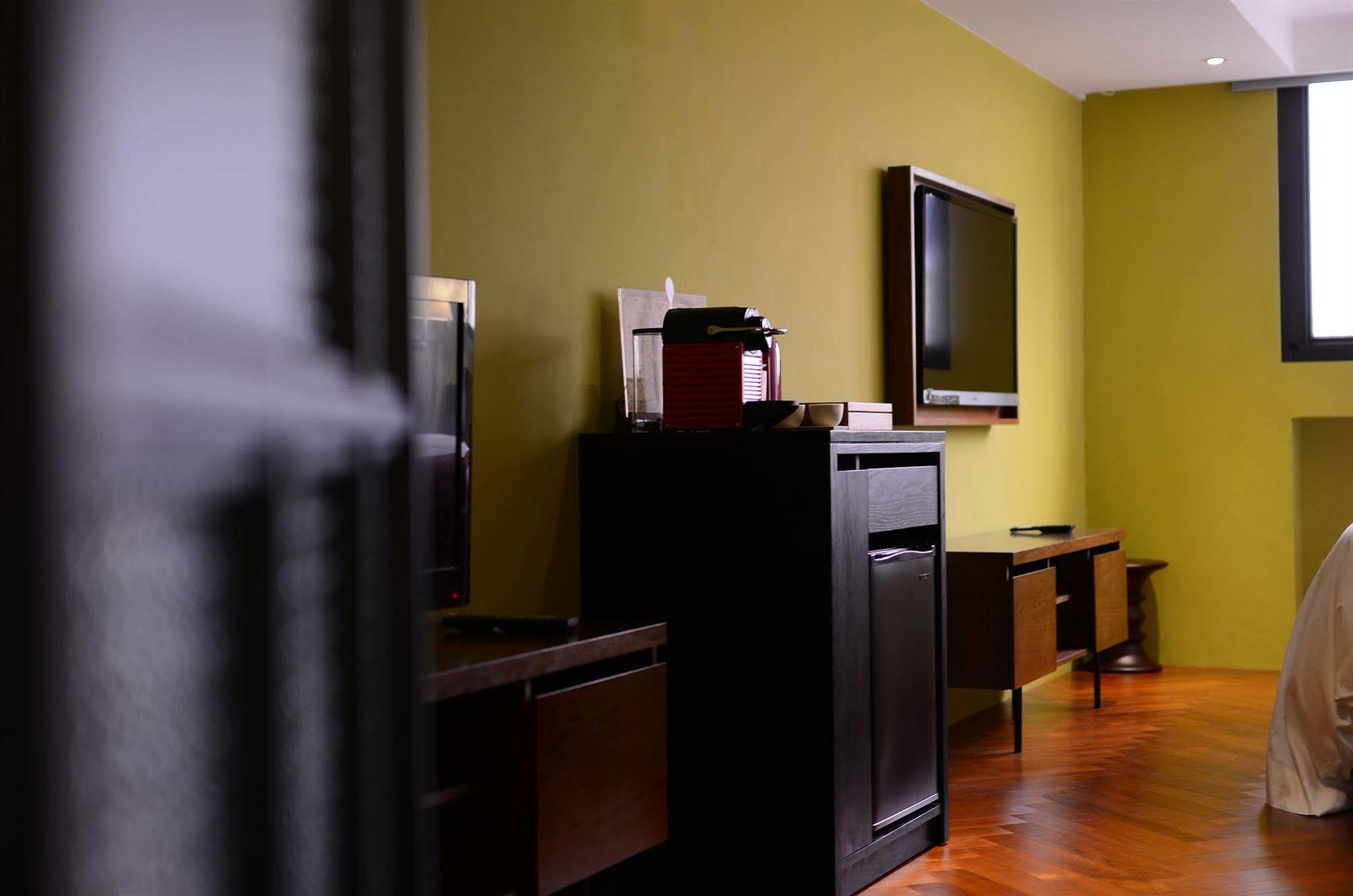 Reddot Hotel Taichung Buitenkant foto